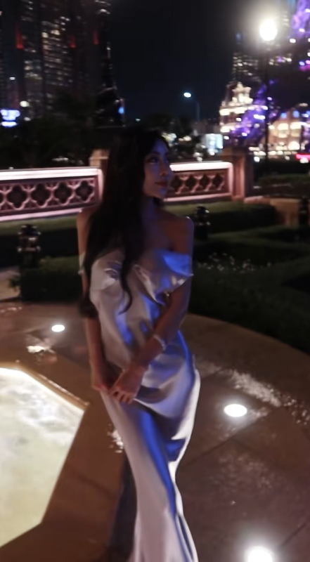 Elegant Off-shoulder Sheath Long Prom Dresses Satin Pink Birthday Dresses Sleeveless Christmas Party Dresses DP04264