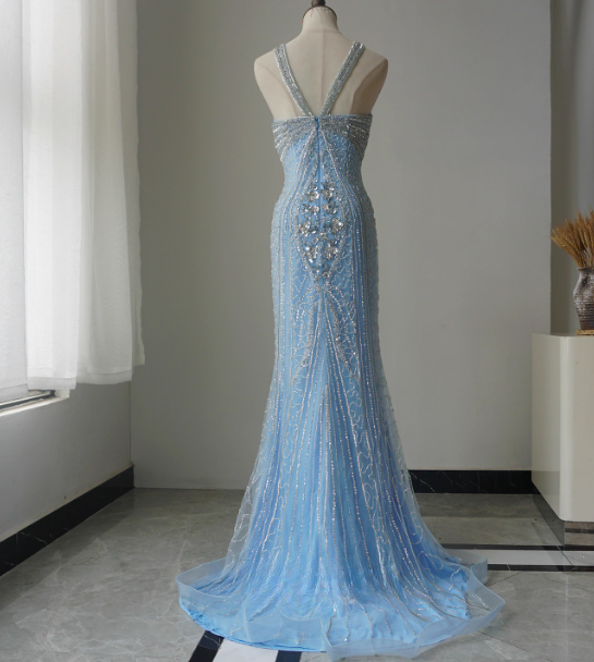 Elegant Halter Sheath Long Prom Dresses Beaded Tulle Blue Sleeveless  Evening Dresses  DP04270