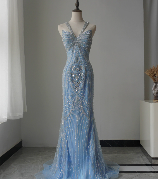 Elegant Halter Sheath Long Prom Dresses Beaded Tulle Blue Sleeveless  Evening Dresses  DP04270