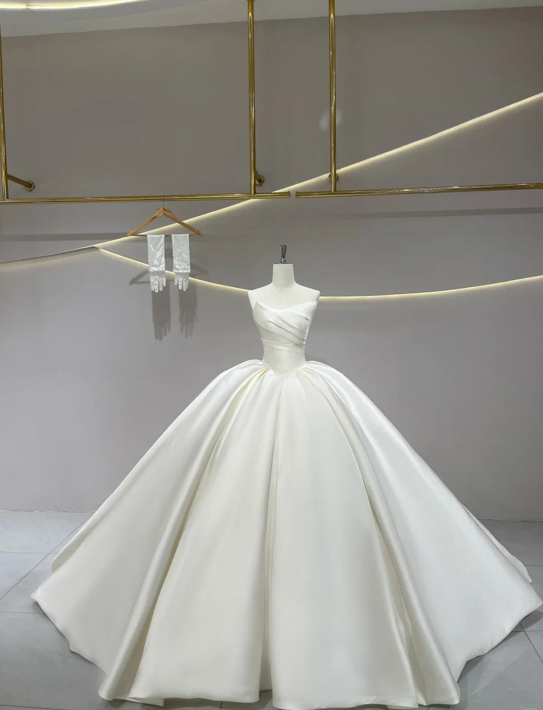 Süßes Ballkleid Spaghettiträger Silbergrau Mini Kurzes Formales Homecoming-Kleid Party Kurzes Ballkleid Hoco Kleider DH2684