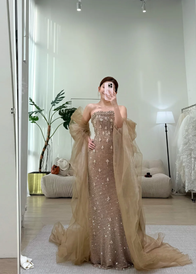 Glam Sheath Long Prom Dresses Beaded Tulle Strapless Evening Dresses Sleeveless Christmas Dresses DP04343