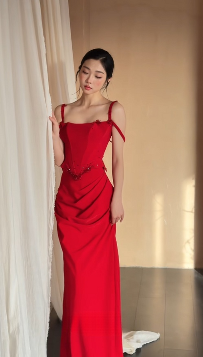 Glam Red Sheath Long Prom Dresses Satin Spaghetti Straps Evening Dresses Sleeveless Party Dresses DP04345