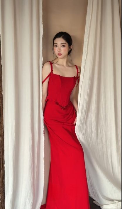 Glam Red Sheath Long Prom Dresses Satin Spaghetti Straps Evening Dresses Sleeveless Party Dresses DP04345