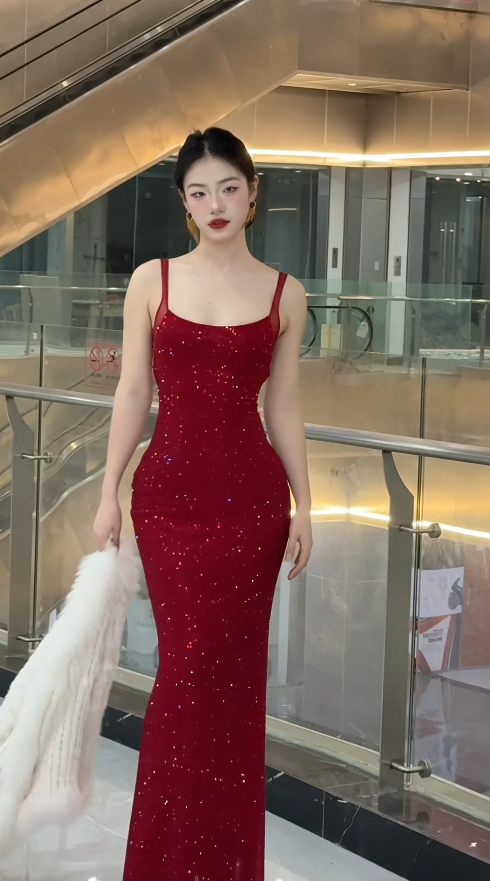 Sexy Burgundy Sheath Long Prom Dresses Glitter Tulle Spaghetti Straps Evening Dresses Sleeveless Party Dresses DP04346