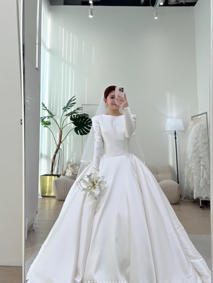 Elegant Jewel A-Line Long Wedding Dresses Satin White Bridal Gown Long Sleeves Bridal Gowns DP04364