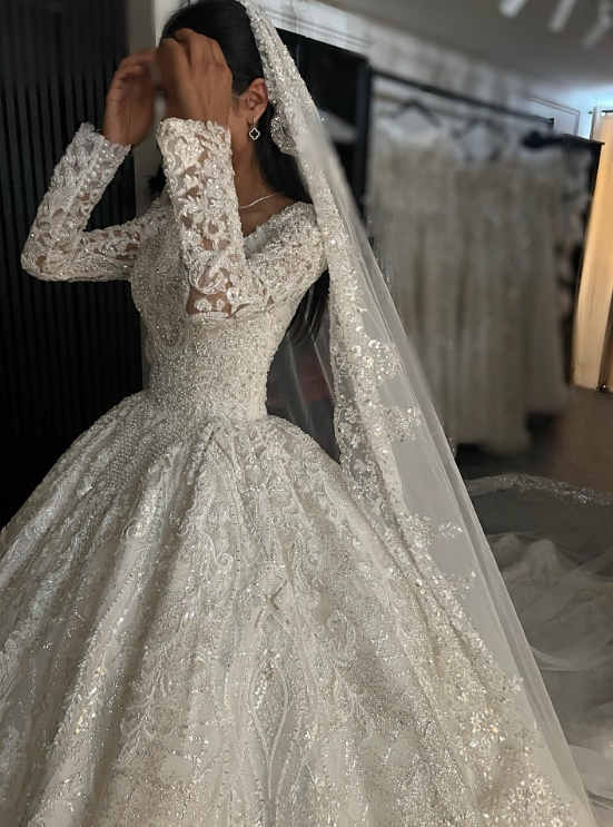 Gorgeous Square Neck A-Line Long Wedding Dresses Beaded Tulle White Bridal Gowns Long Sleeves Bridal Dresses DP04413