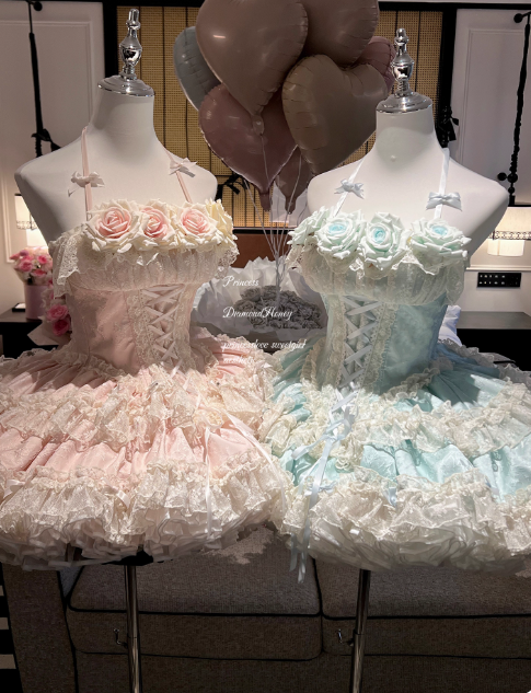 Süßes Ballkleid Spaghettiträger Silbergrau Mini Kurzes Formales Homecoming-Kleid Party Kurzes Ballkleid Hoco Kleider DH2684