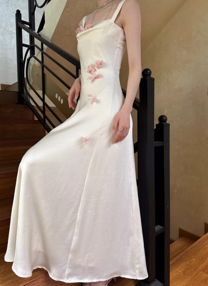 Fashion White Sheath Long Prom Dresses Satin Spaghetti Straps Christmas Dresses Sleeveless Evening Dresses DP04484