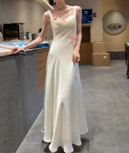 Fashion White Sheath Long Prom Dresses Satin Spaghetti Straps Christmas Dresses Sleeveless Evening Dresses DP04484