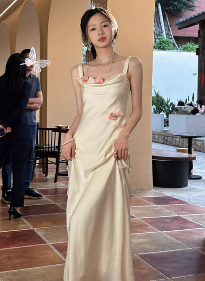 Fashion White Sheath Long Prom Dresses Satin Spaghetti Straps Christmas Dresses Sleeveless Evening Dresses DP04484