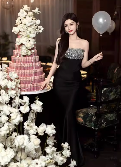 Süßes Ballkleid Spaghettiträger Silbergrau Mini Kurzes Formales Homecoming-Kleid Party Kurzes Ballkleid Hoco Kleider DH2684