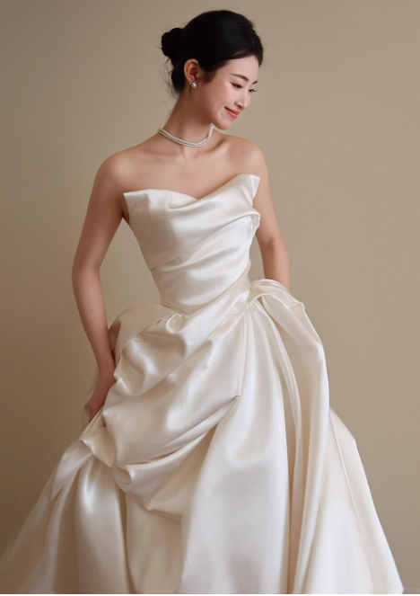 Simple A-Line Long Wedding Dresses Satin Strapless White Bridal Dresses Sleeveless Bridal Gowns DP04491