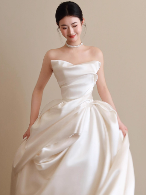 Simple A-Line Long Wedding Dresses Satin Strapless White Bridal Dresses Sleeveless Bridal Gowns DP04491
