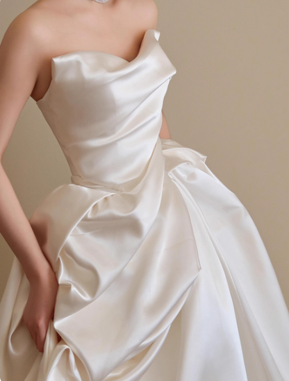 Simple A-Line Long Wedding Dresses Satin Strapless White Bridal Dresses Sleeveless Bridal Gowns DP04491