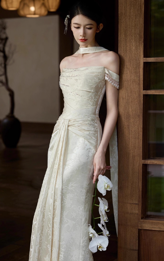 Simple Mermaid Long Wedding Dresses Satin Off-shoulder Light Champagne Bridal Dresses Sleeveless Bridal Gowns DP04492