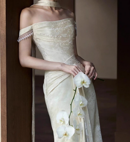 Simple Mermaid Long Wedding Dresses Satin Off-shoulder Light Champagne Bridal Dresses Sleeveless Bridal Gowns DP04492