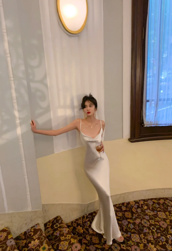 Elegant Spaghetti Straps Sheath Long Prom Dresses Satin White Evening Dresses DP04505