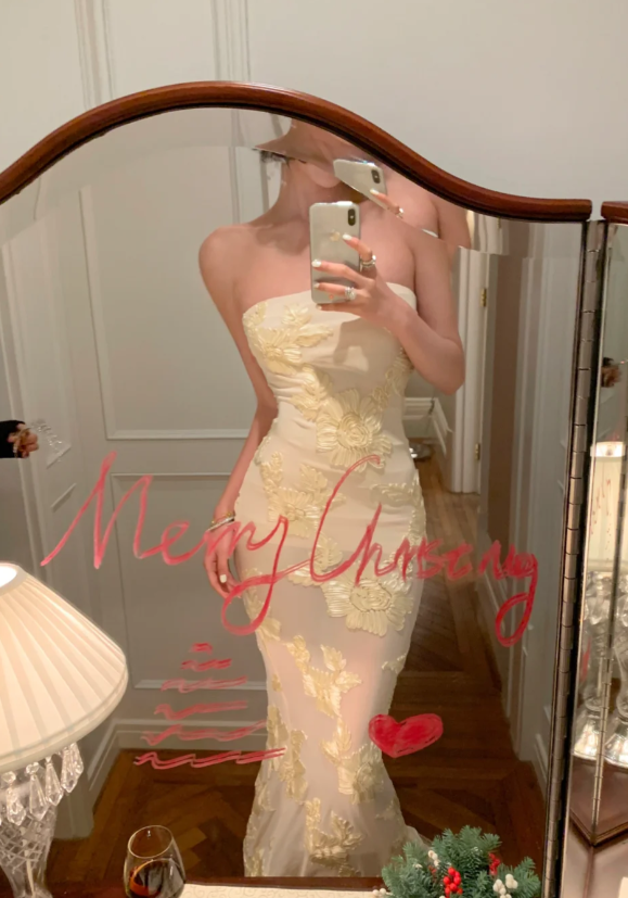 Elegant Strapless Sheath Long Prom Dresses Satin Appliques Sleeveless Evening Dresses DP04506