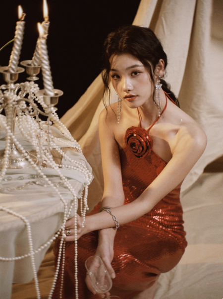 Chic Red Sheath Long Prom Dresses Sequins Halter Evening Dresses Sleeveless Birthday Dresses DP04532