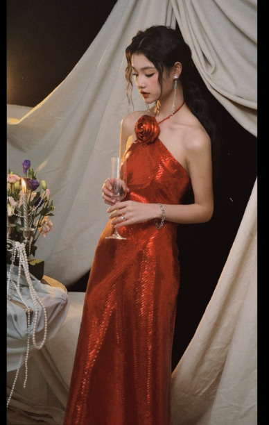 Chic Red Sheath Long Prom Dresses Sequins Halter Evening Dresses Sleeveless Birthday Dresses DP04532