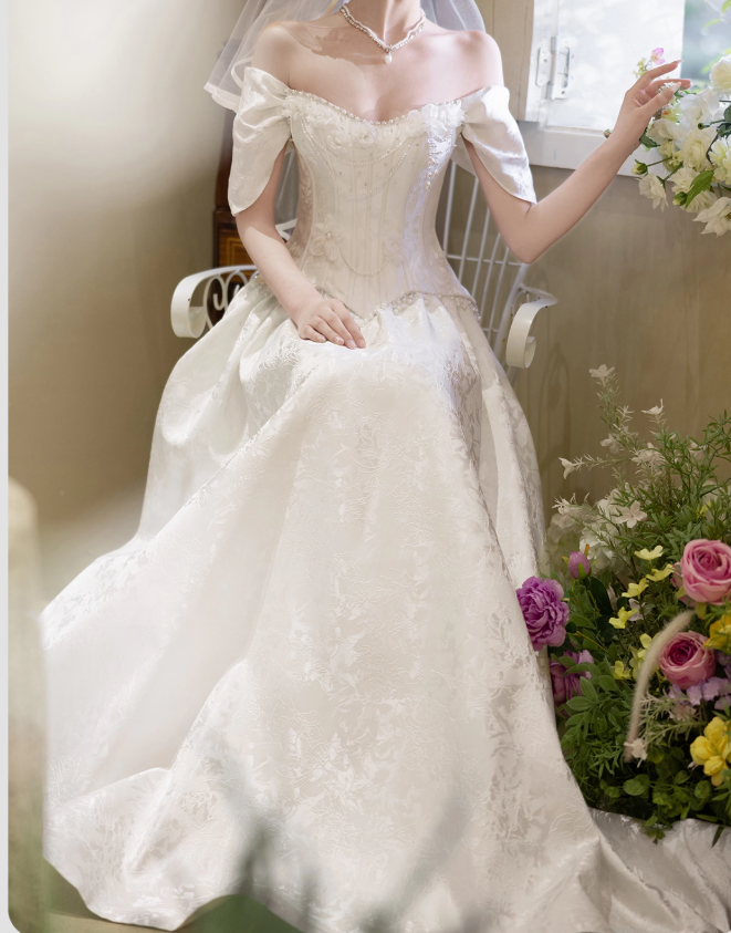 Simple A-Line Long Wedding Dresses Satin White Bridal Dresses Cup Sleeves Bridal Gowns DP04541