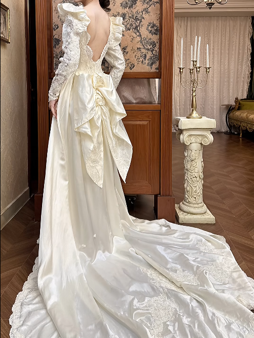 Chic A-Line Long Wedding Dresses Satin V-neck White Bridal Gowns Lace Long Sleeves Bridal Dresses DP04591