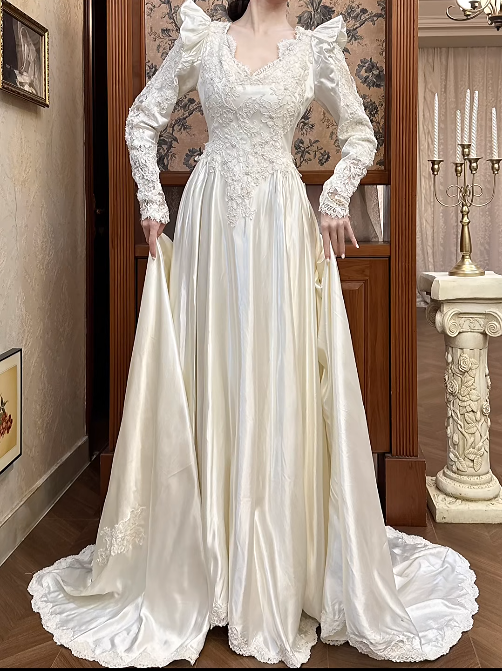 Chic A-Line Long Wedding Dresses Satin V-neck White Bridal Gowns Lace Long Sleeves Bridal Dresses DP04591