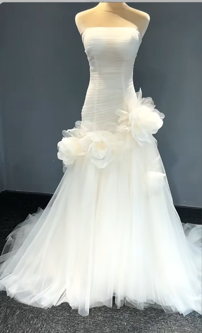 Simple Sheath Long Wedding Dresses Tulle Strapless White Bridal Gowns Sleeveless Bridal Dresses DP04622