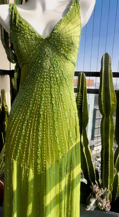 Elegant Green Sheath Long Prom Dresses Beaded Chiffon V-neck Birthday Dresses Sleeveless Evening Dresses DP04662