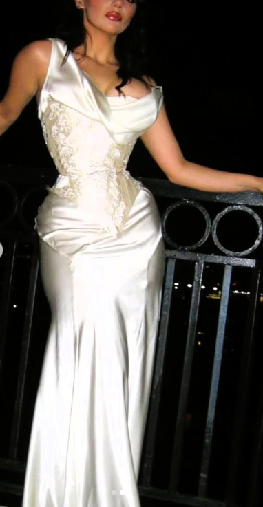 Chic Sheath Long Wedding Dresses Satin White Bridal Dresses Off-shoulder Bridal Gowns DP04669