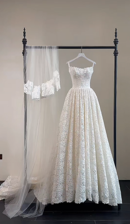 Chic A-line Long Wedding Dresses Lace Applique White Bridal Dresses Sleeveless Strapless Bridal Gowns DP04679