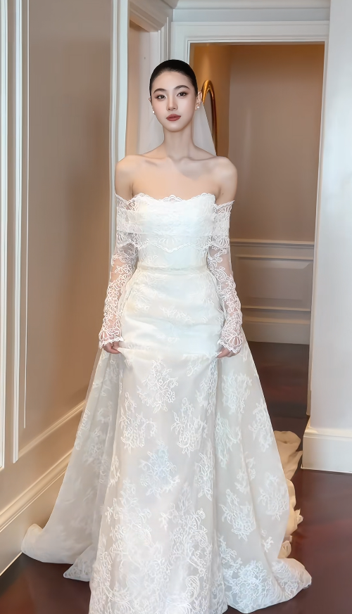 Chic Mermaid Long Wedding Dresses Lace Applique White Bridal Dresses Off-shoulder Long Sleeves Bridal Gowns DP04681