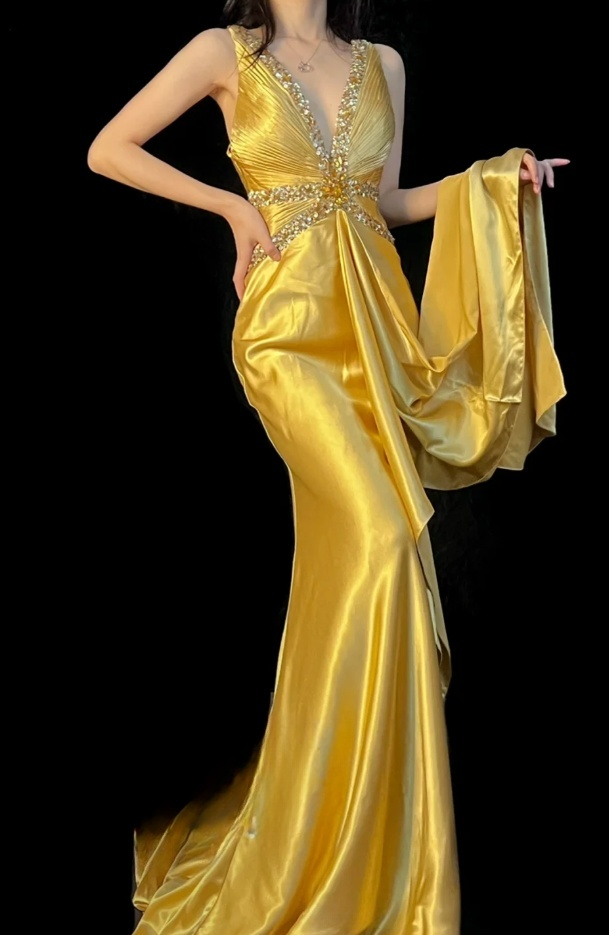 Elegant Sheath Long Prom Dresses Satin V-neck Yellow Evening Dresses with Open Back DP04687