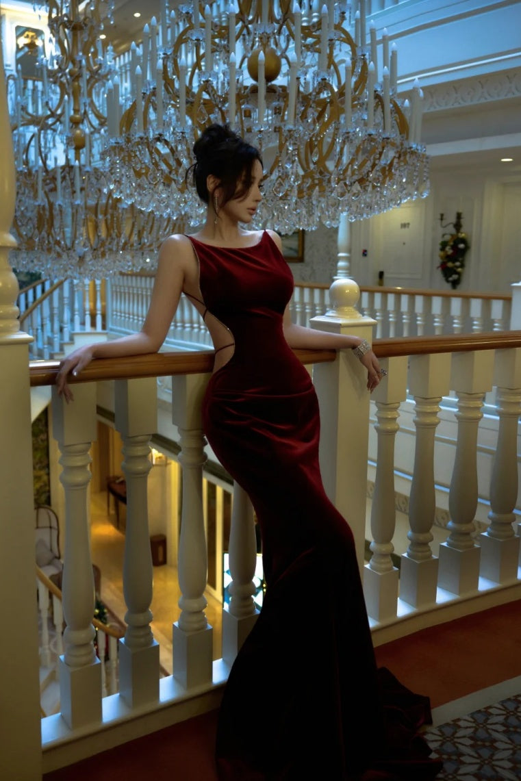 Sexy Mermaid Long Prom Dresses Velvet Spaghetti Straps Backless Evening Dresses Sleeveless Burgundy Party Dresses DP04698