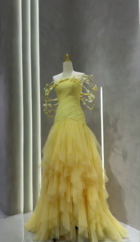 Chic Yellow Long Prom Dresses Strapless Sheath Evening Dresses Tulle Birthday Dresses DP04705