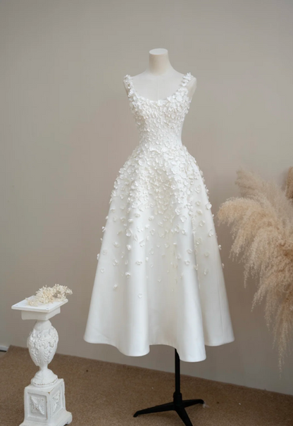 Elegant A-Line Long Wedding Dresses Straps White Bridal Dresses Satin Appliques Sleeveless Bridal Gowns DP04726