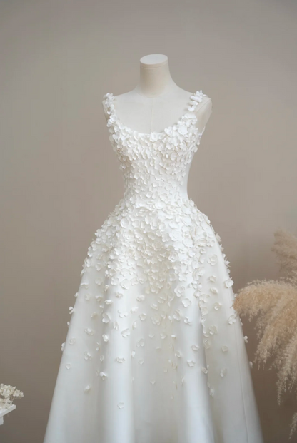 Elegant A-Line Long Wedding Dresses Straps White Bridal Dresses Satin Appliques Sleeveless Bridal Gowns DP04726