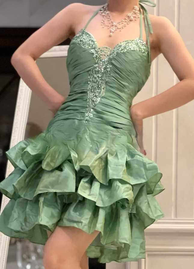 Elegant Green Short Prom Dresses Halter A-Line Birthday Dresses Satin Sleeveless Party Dress DP04733