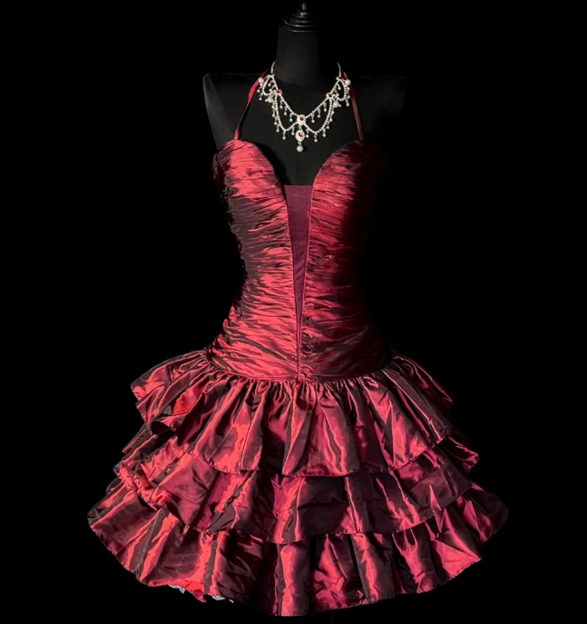 Elegant Green Short Prom Dresses Halter A-Line Birthday Dresses Satin Sleeveless Party Dress DP04733