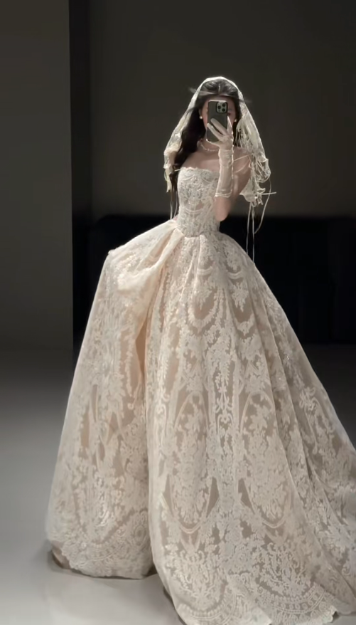 Timeless A-Line Long Wedding Dresses Strapless White Bridal Gowns Applique Tulle Birdal Dresses DP04756