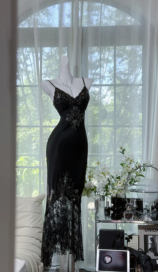 Vintage Sheath Black Long Prom Dresses Chiffon Beaded Spaghetti Straps Evening Dresses DP04766