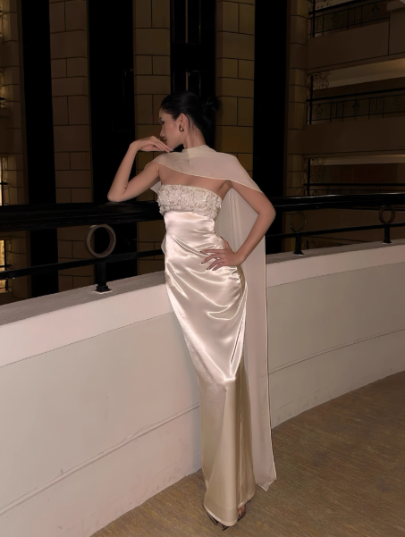 Chic Sheath Apricot Long Prom Dresses Beaded Satin Sleeveless Evening Dresses DP04775