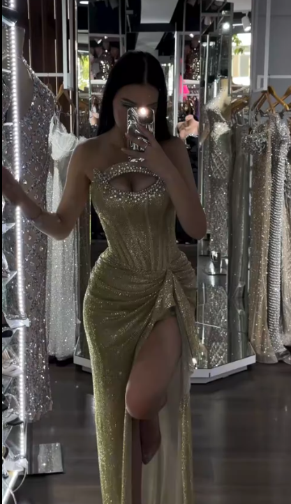 Fashion Sheath Gold Long Prom Dresses Rhinstones Tulle Strapless Sleeveless Evening Gowns with Slit DP04785