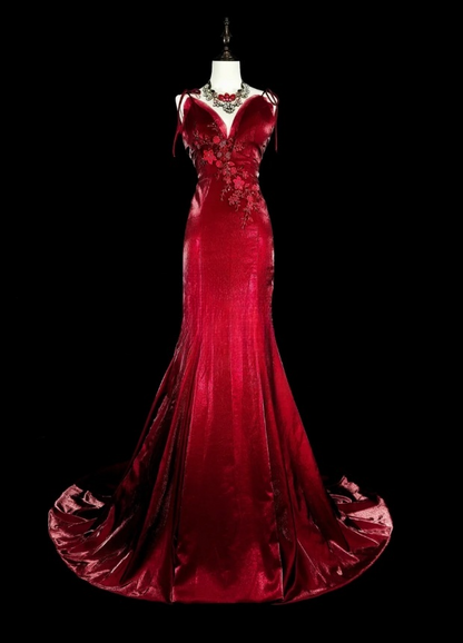 Chic Mermaid Burgundy Long Prom Dresses Beaded Satin Spaghetti traps Sleeveless Evening Gowns DP04790