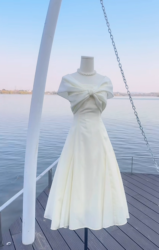 Robe de bal courte à bretelles spaghetti, gris argenté, robe de soirée courte, robe de bal Hoco DH2684