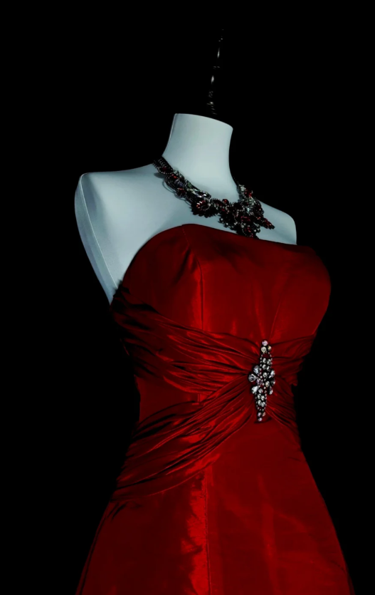 Chic A-Line Burgundy Long Prom Dress Satin Strapless Evening Dress Sleevless Birthday Dress DP04832