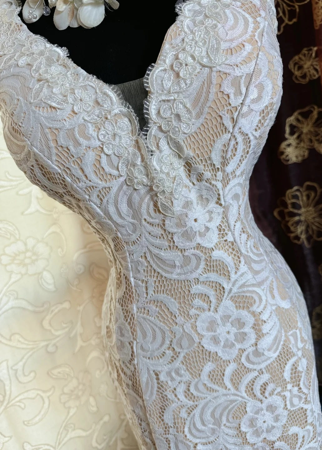 Elegant Champagne Long Prom Dresses Lace V-neck Mermaid Evening Dress Sleeveless Wedding Reception Dress DP04904