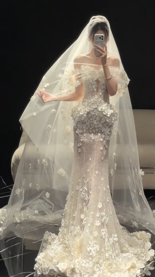 Timeless Mermaid Long  Wedding Dress Off-shoulder Applique Tulle Light Champagne Bridal Dress Sleeveless Bridal Gowns DP04942