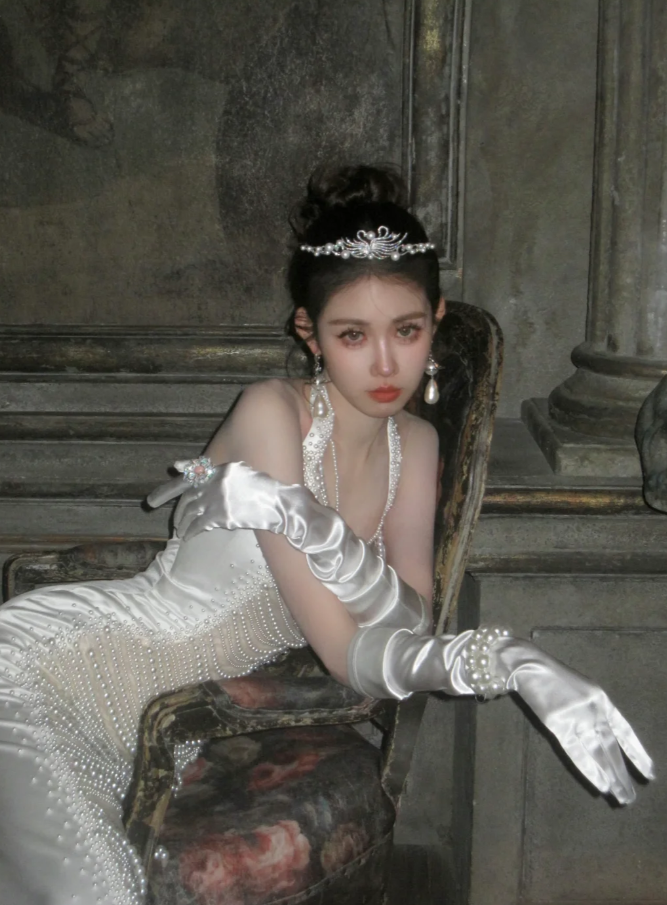 Süßes Ballkleid Spaghettiträger Silbergrau Mini Kurzes Formales Homecoming-Kleid Party Kurzes Ballkleid Hoco Kleider DH2684