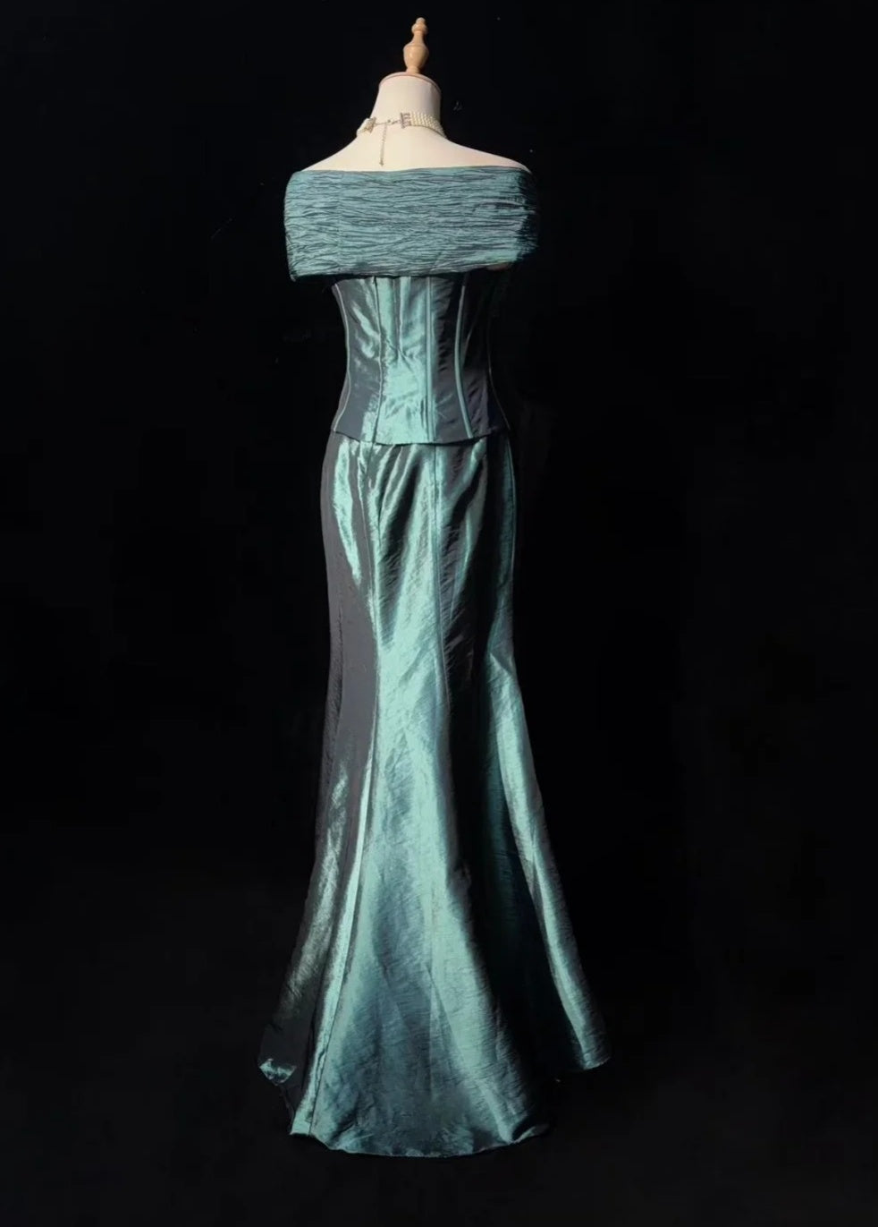 Elegant Long Teal Mother of Bride Dress Off-shoulder Satin Sheath Evening Dress DP05018